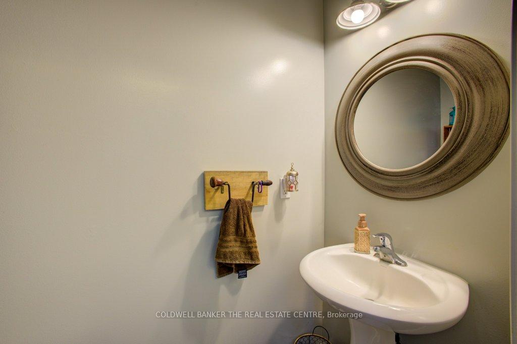 Photo 5 of 80 Armeda Clow Crescent, Essa, Angus — HOMEH