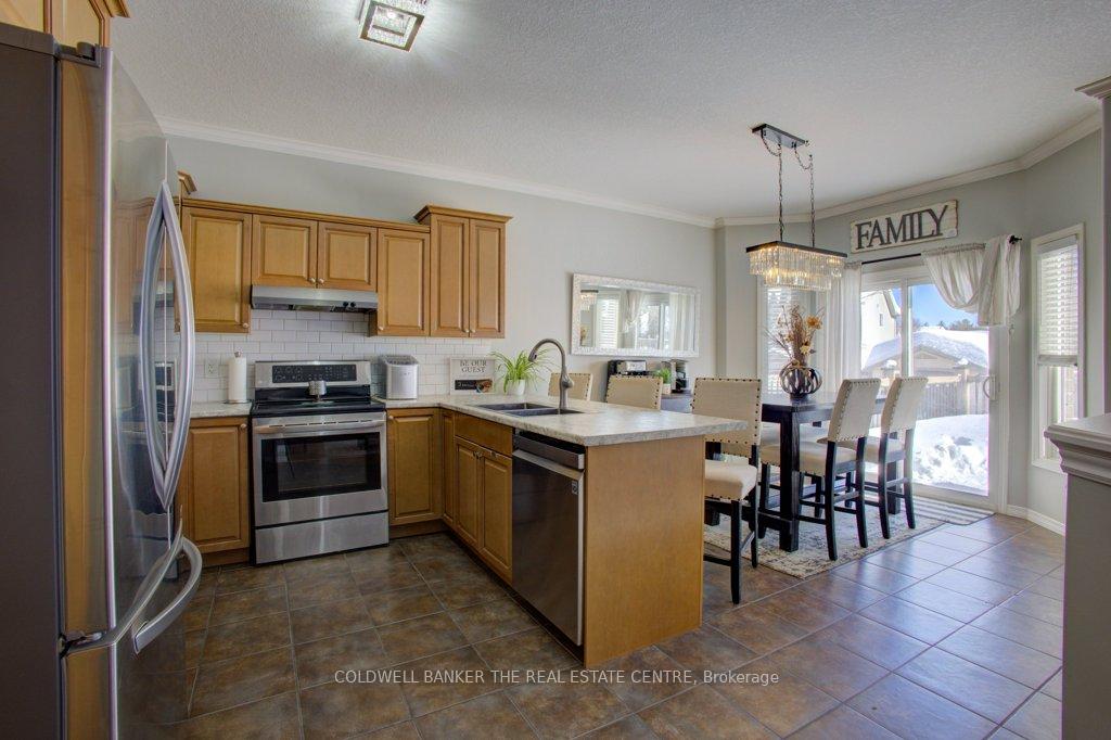 Photo 8 of 80 Armeda Clow Crescent, Essa, Angus — HOMEH