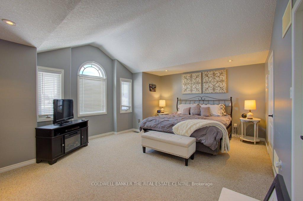 Photo 19 of 80 Armeda Clow Crescent, Essa, Angus — HOMEH