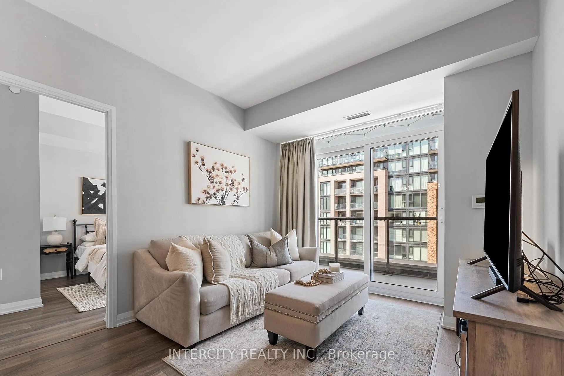 Photo 16 of Unit 627, 99 Eagle Rock Way, Vaughan, Maple — HOMEH