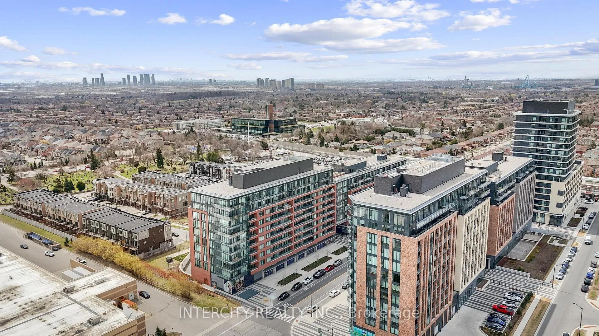 Photo 31 of Unit 627, 99 Eagle Rock Way, Vaughan, Maple — HOMEH