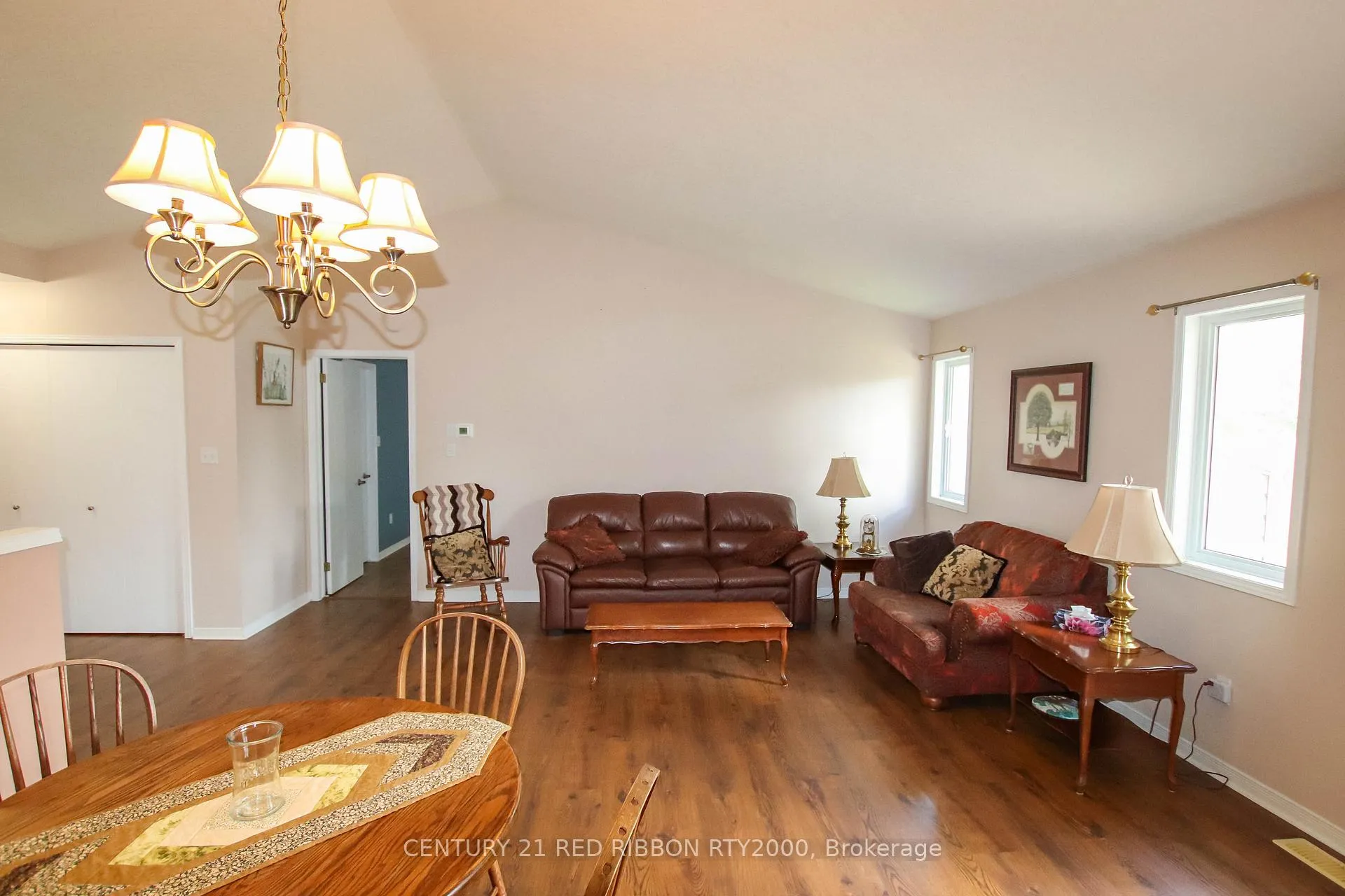 Photo 12 of Unit 17, 375 Scott Street E, Strathroy-Caradoc, SE — HOMEH