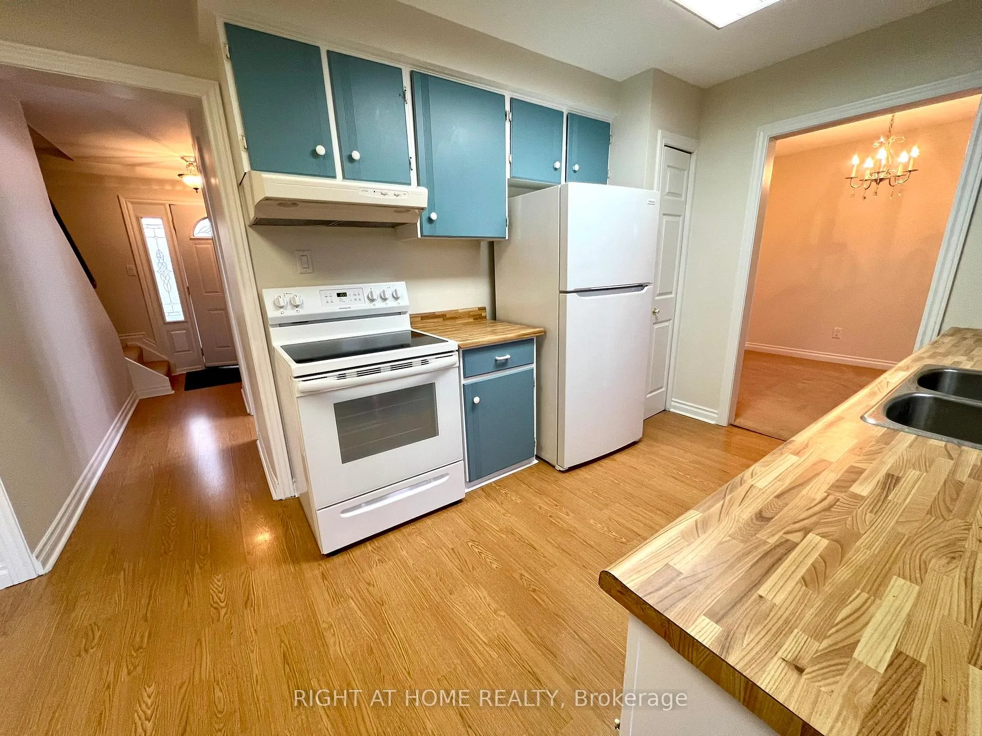 Photo 18 of 9 Rogers Road, New Tecumseth, Tottenham — HOMEH