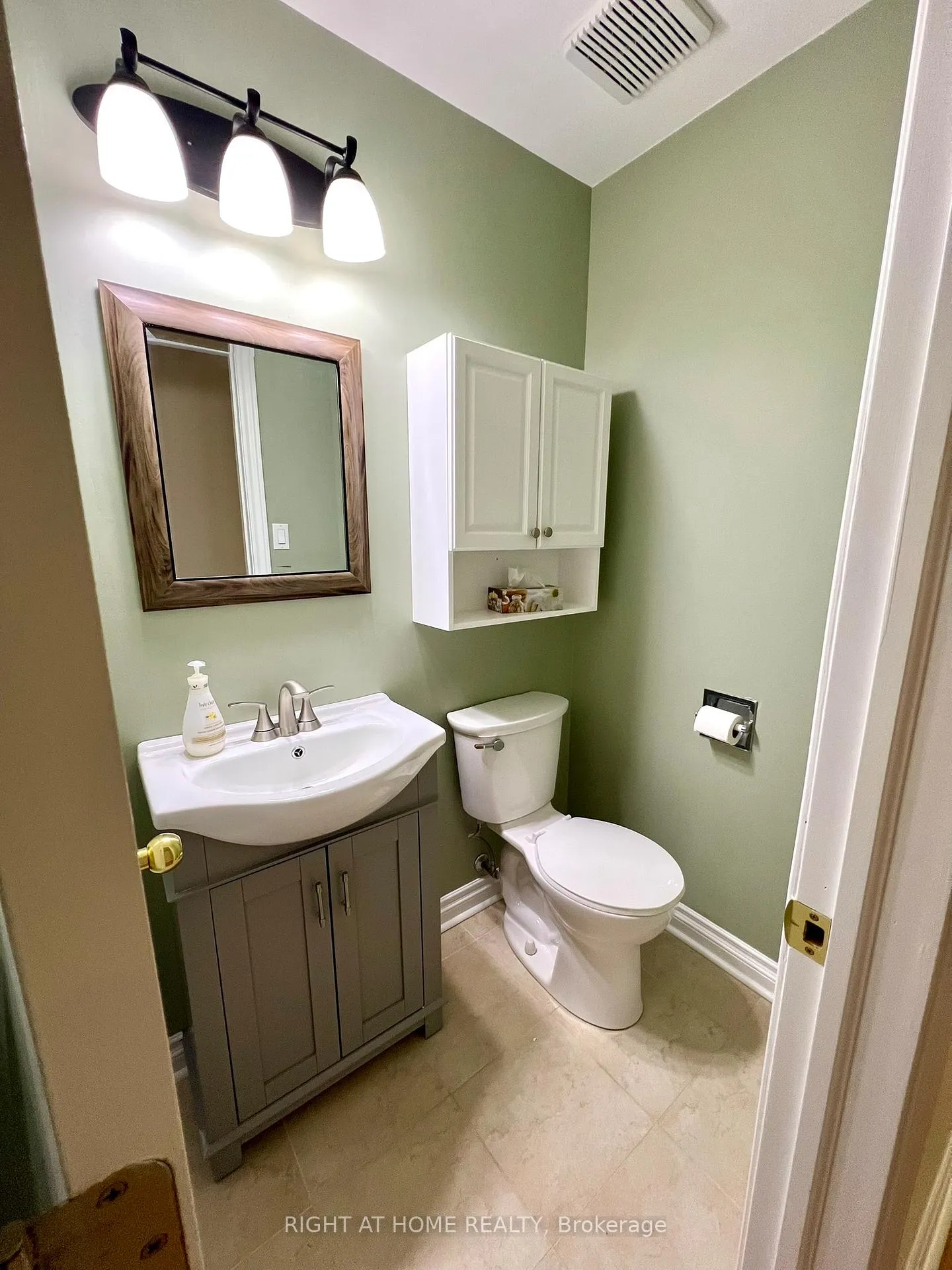 Photo 22 of 9 Rogers Road, New Tecumseth, Tottenham — HOMEH