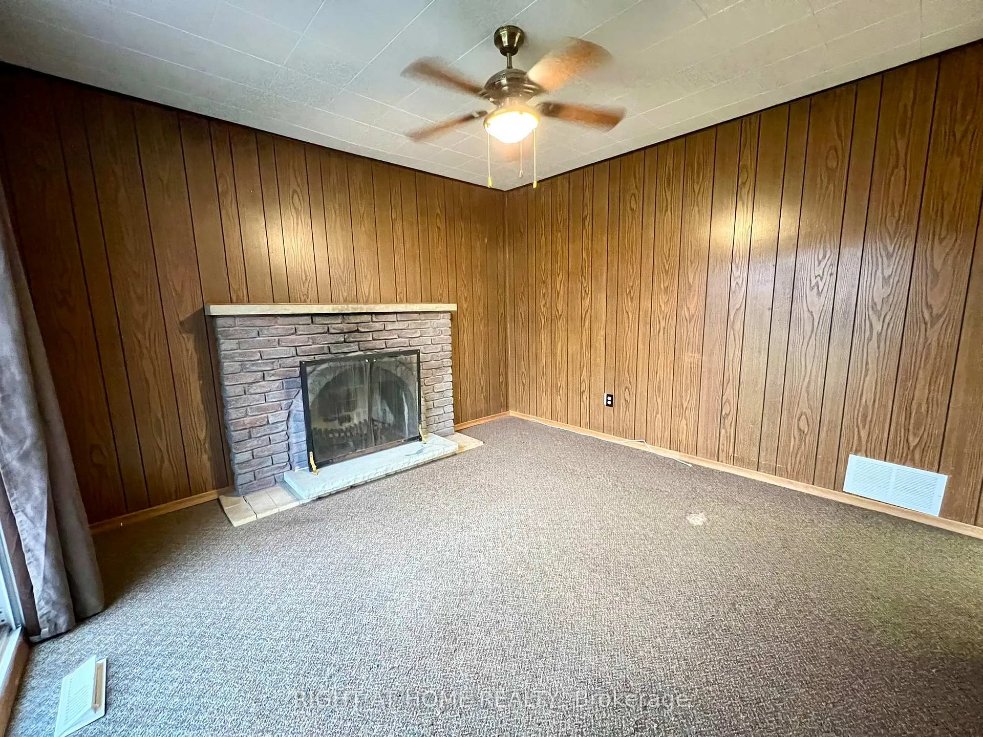 Photo 24 of 9 Rogers Road, New Tecumseth, Tottenham — HOMEH