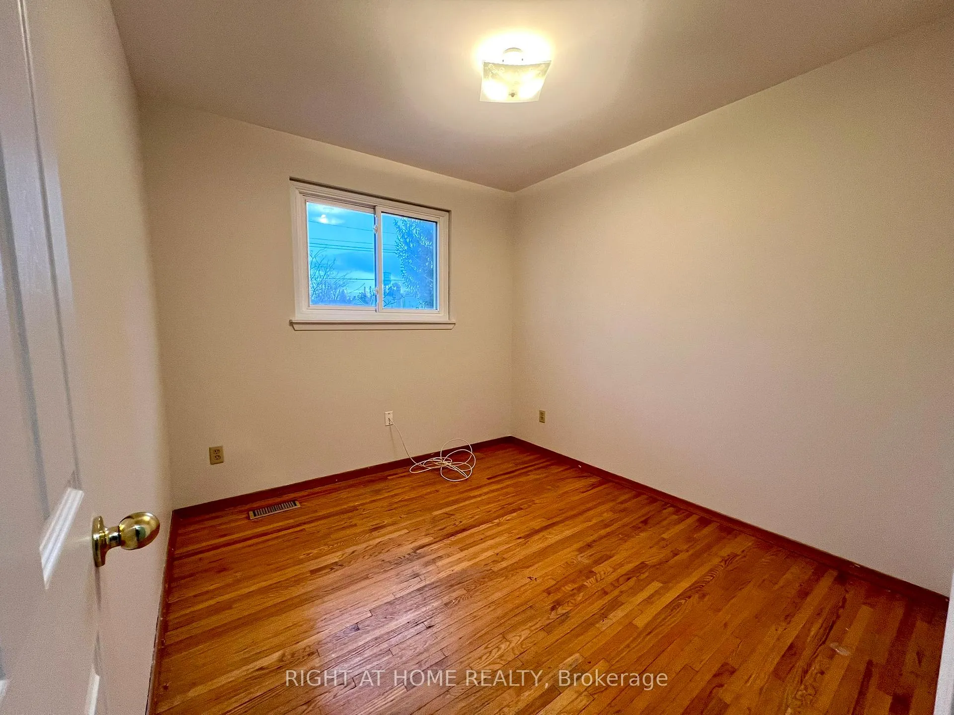 Photo 27 of 9 Rogers Road, New Tecumseth, Tottenham — HOMEH