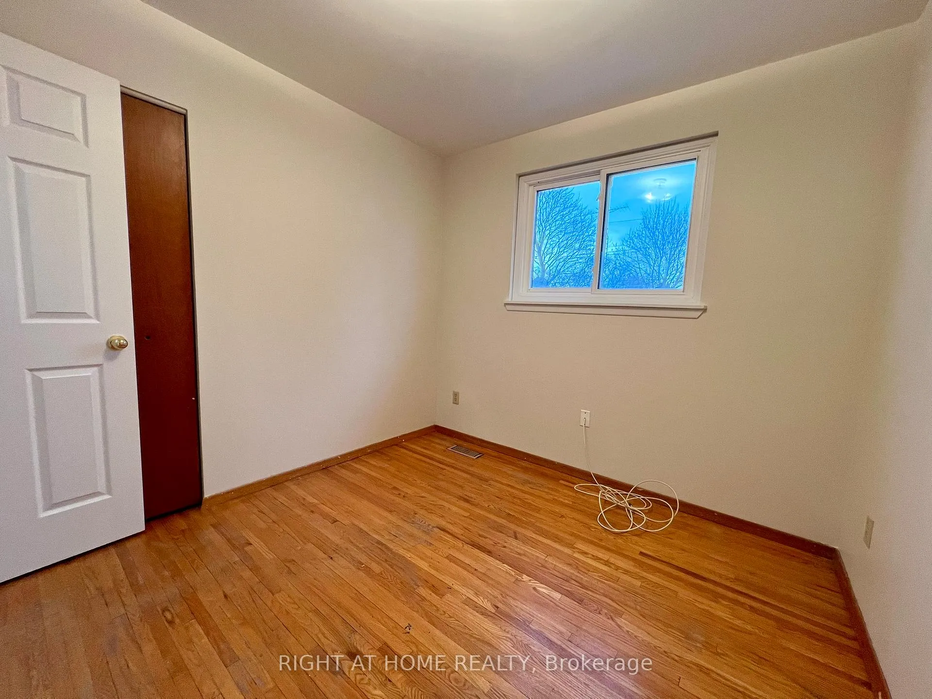 Photo 28 of 9 Rogers Road, New Tecumseth, Tottenham — HOMEH