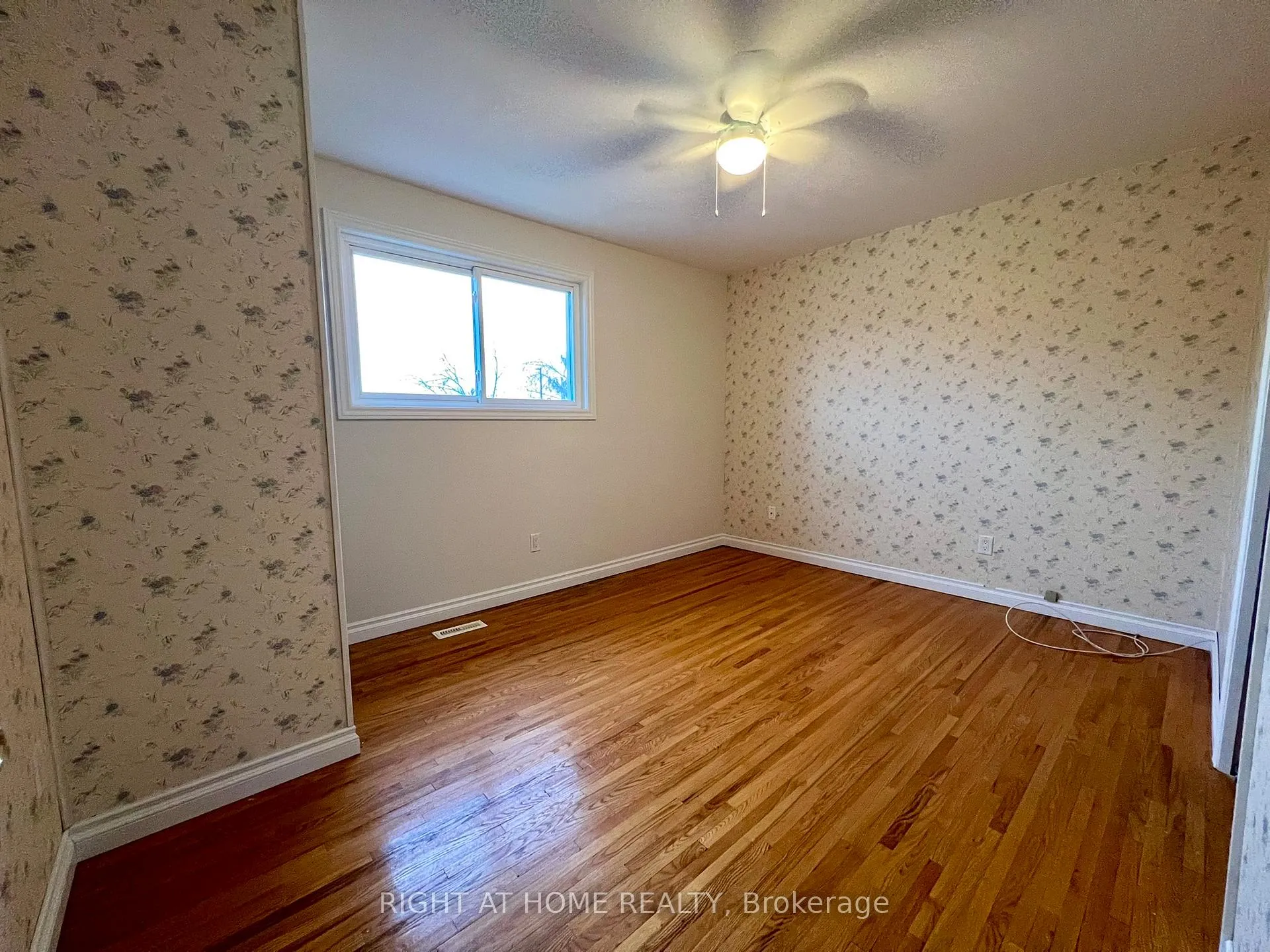 Photo 31 of 9 Rogers Road, New Tecumseth, Tottenham — HOMEH