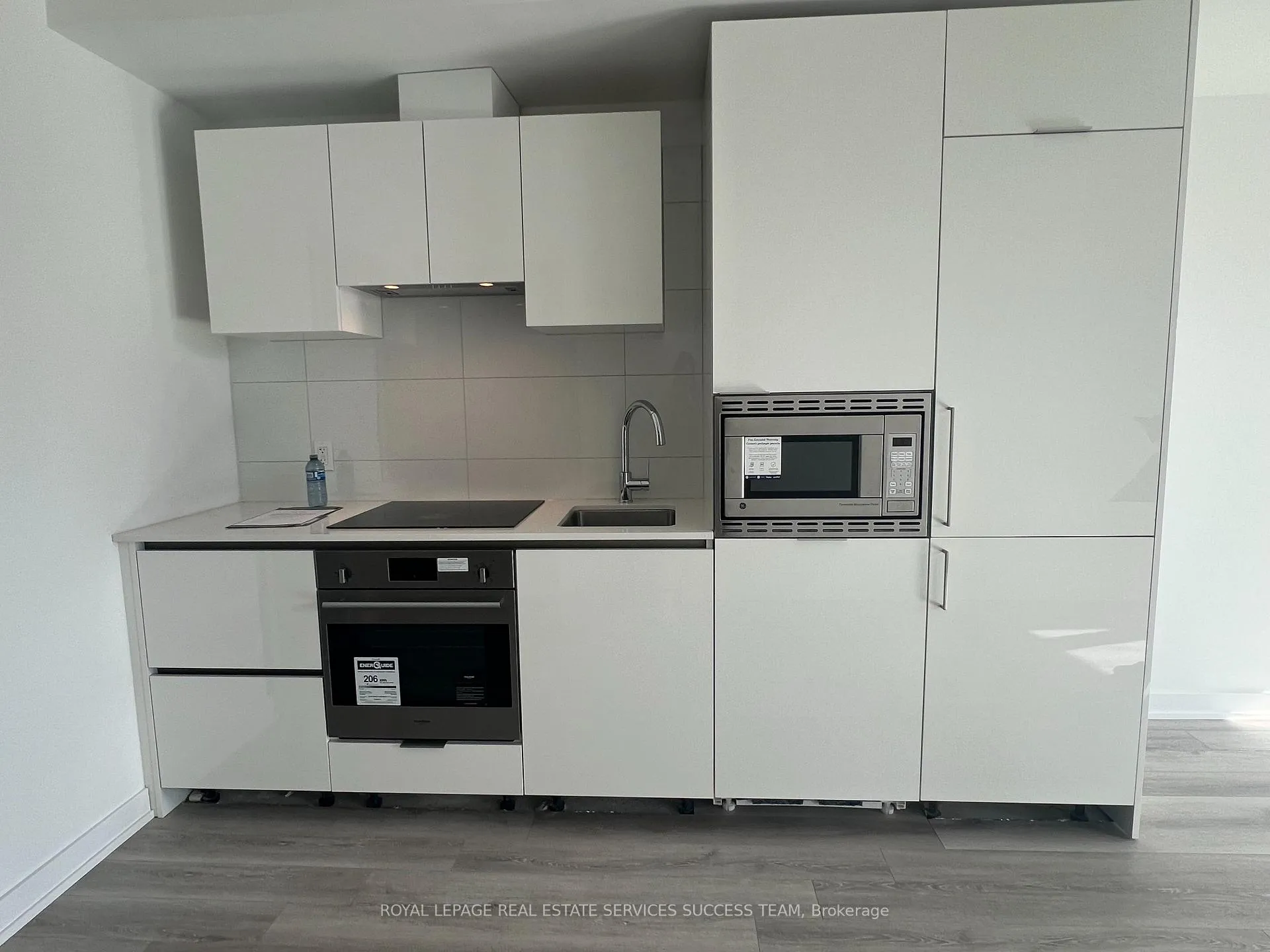 Photo 5 of Unit 2517, 230 Simcoe Street, Toronto, Kensington-Chinatown — HOMEH