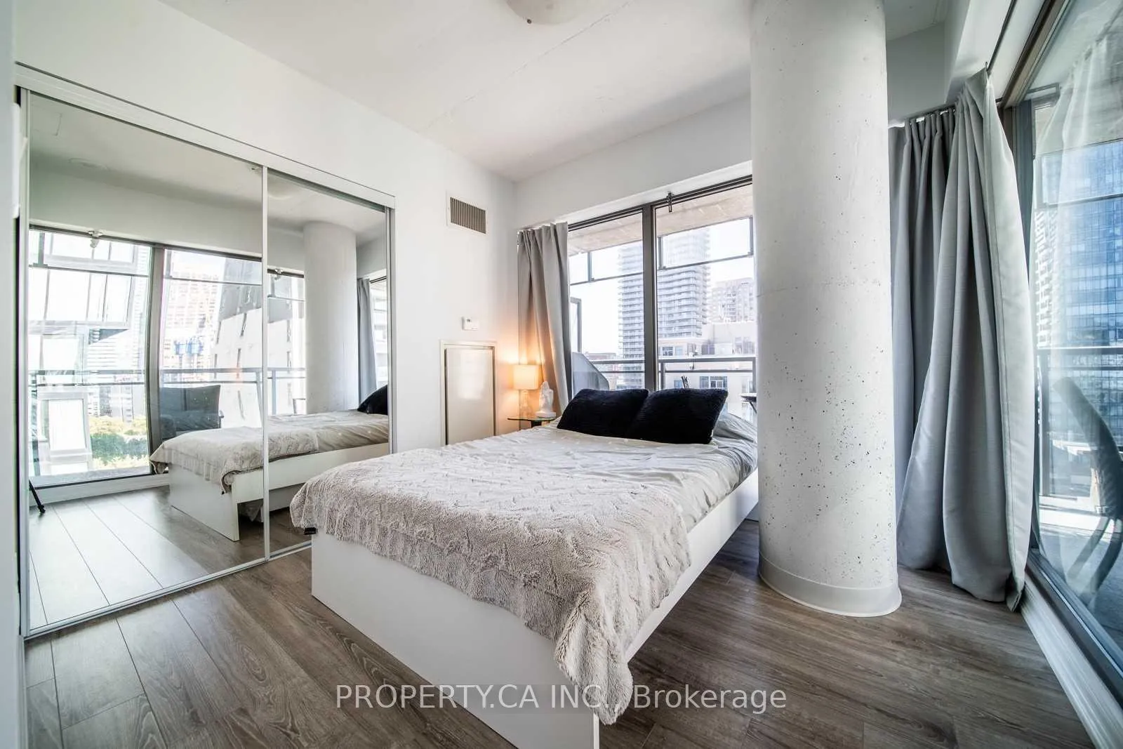 Photo 19 of Unit 1406, 22 Wellesley Street E, Toronto, Church-Yonge Corridor — HOMEH