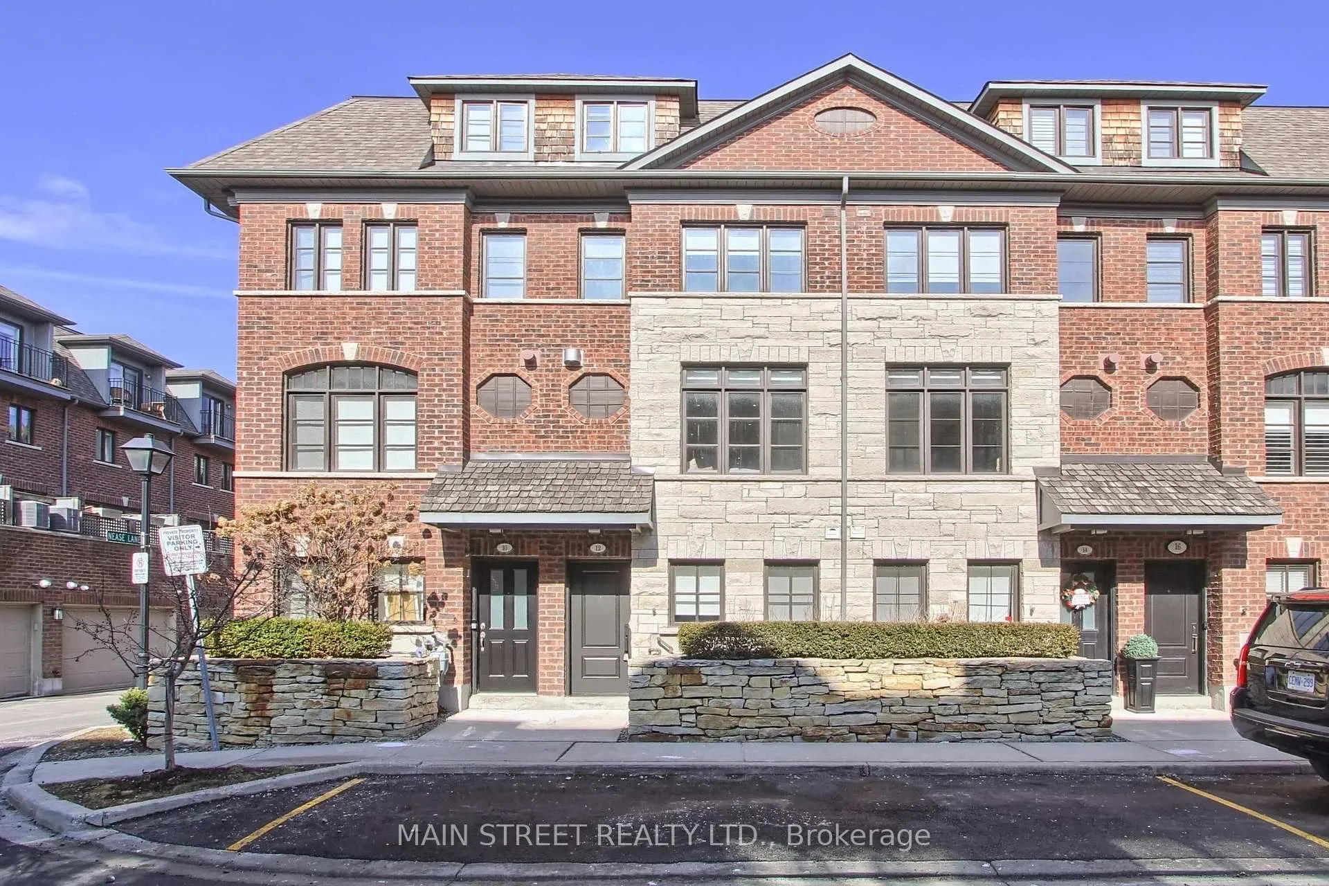 Front of Unit 27, 12 Powseland Crescent