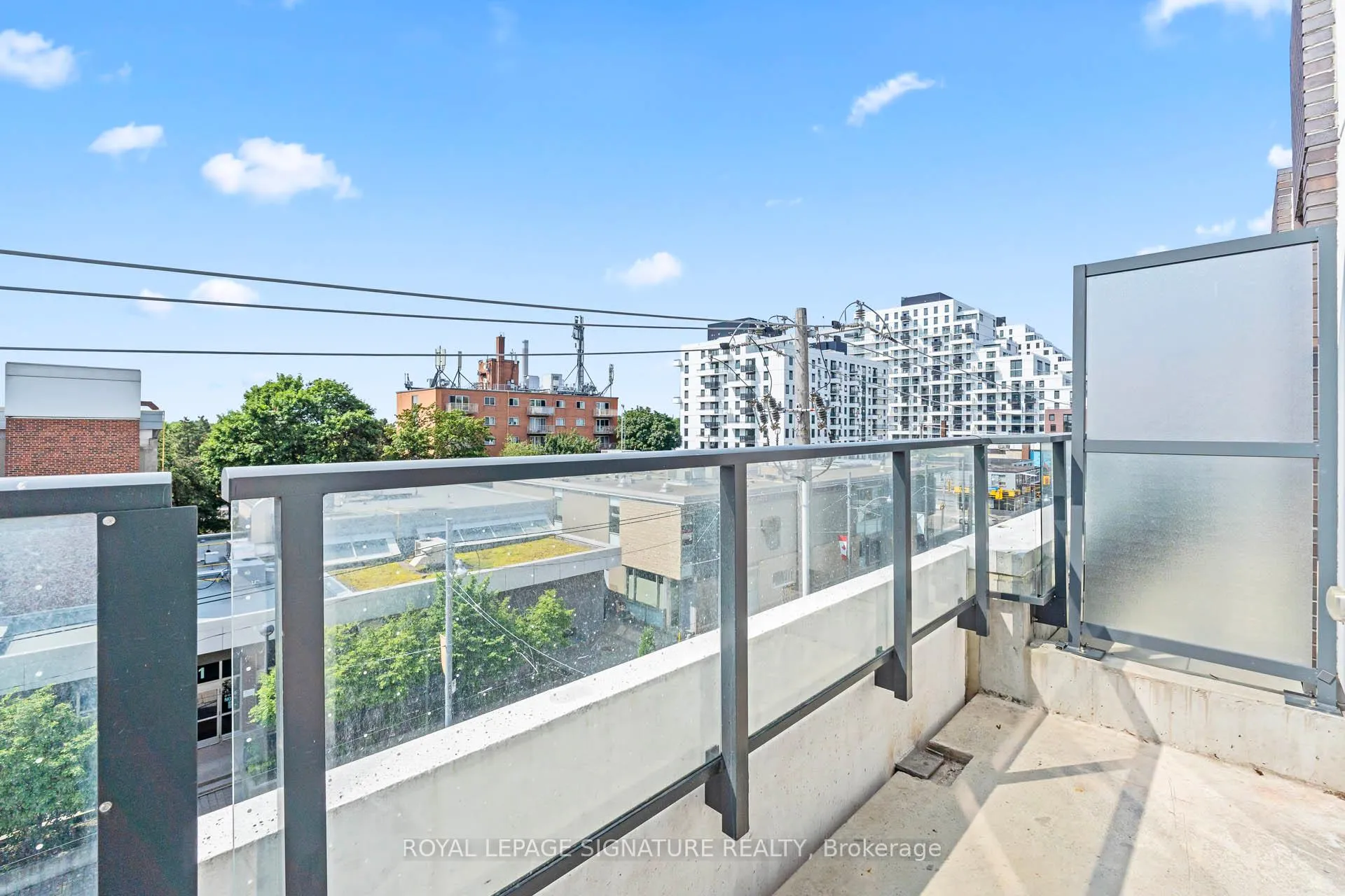 Photo 13 of Unit 405, 1630 Queen Street E, Toronto, The Beaches — HOMEH