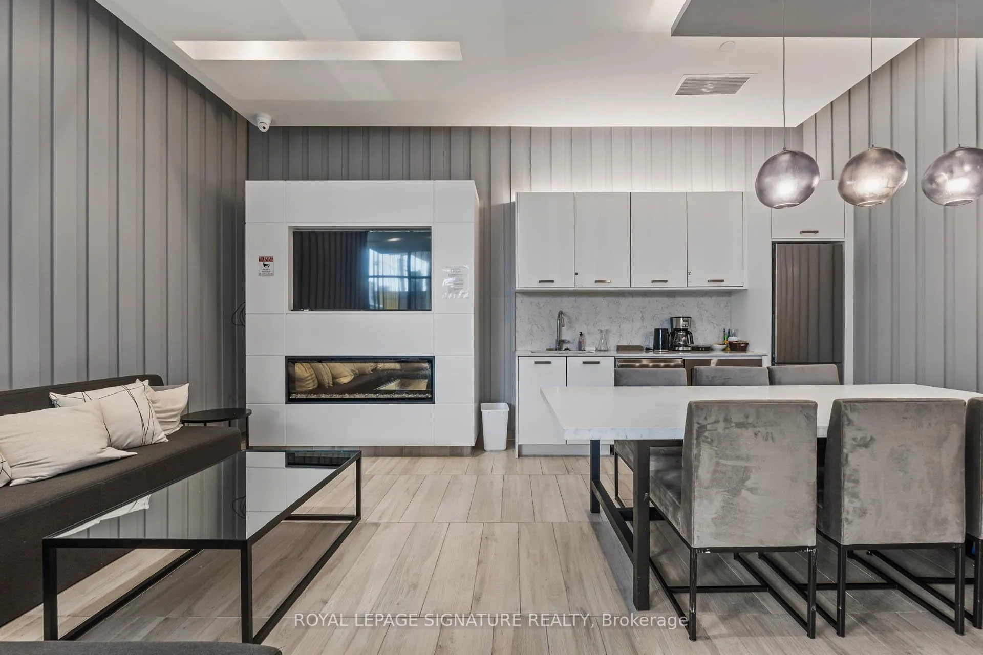 Photo 19 of Unit 405, 1630 Queen Street E, Toronto, The Beaches — HOMEH