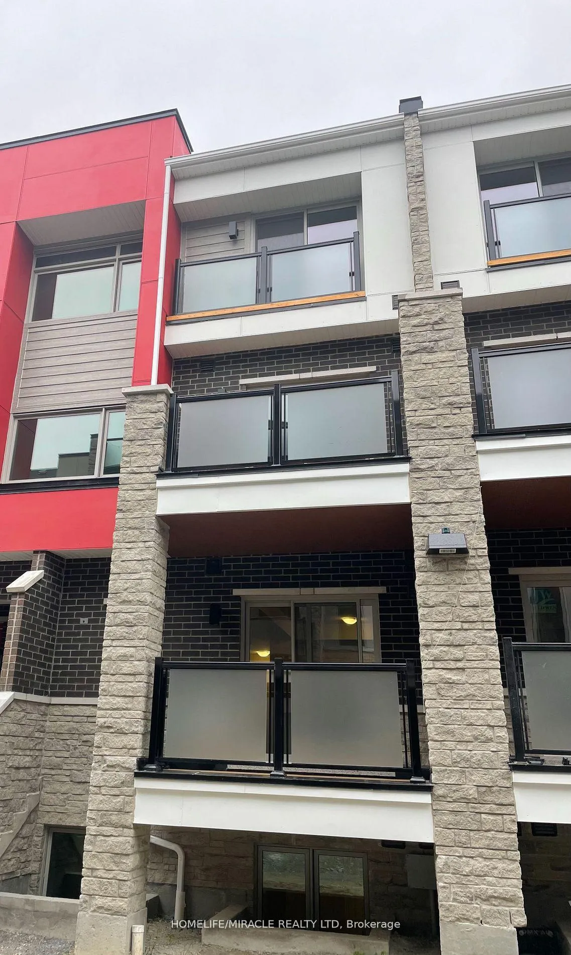 Photo 1 of Unit 607, 1034 Reflection Place, Pickering, Rural Pickering — HOMEH