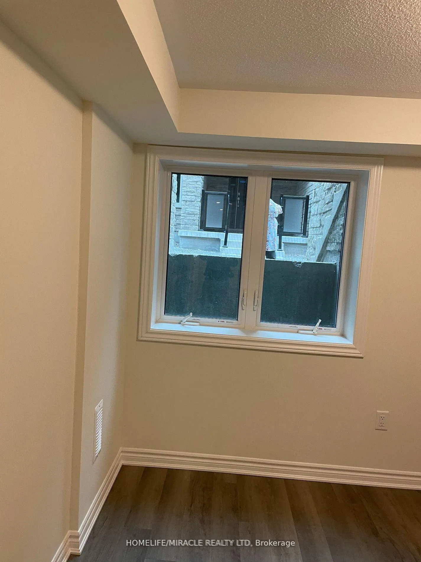 Photo 13 of Unit 607, 1034 Reflection Place, Pickering, Rural Pickering — HOMEH
