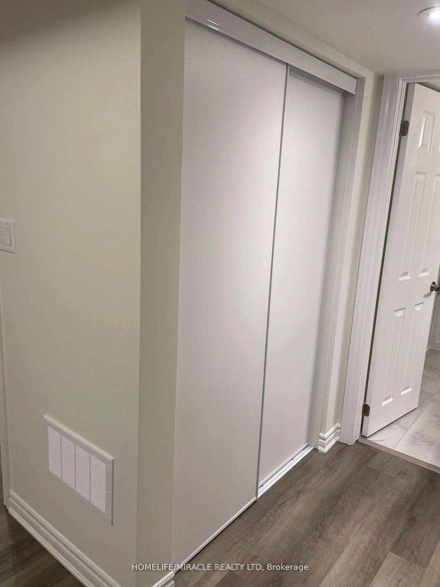 Photo 18 of Unit 607, 1034 Reflection Place, Pickering, Rural Pickering — HOMEH