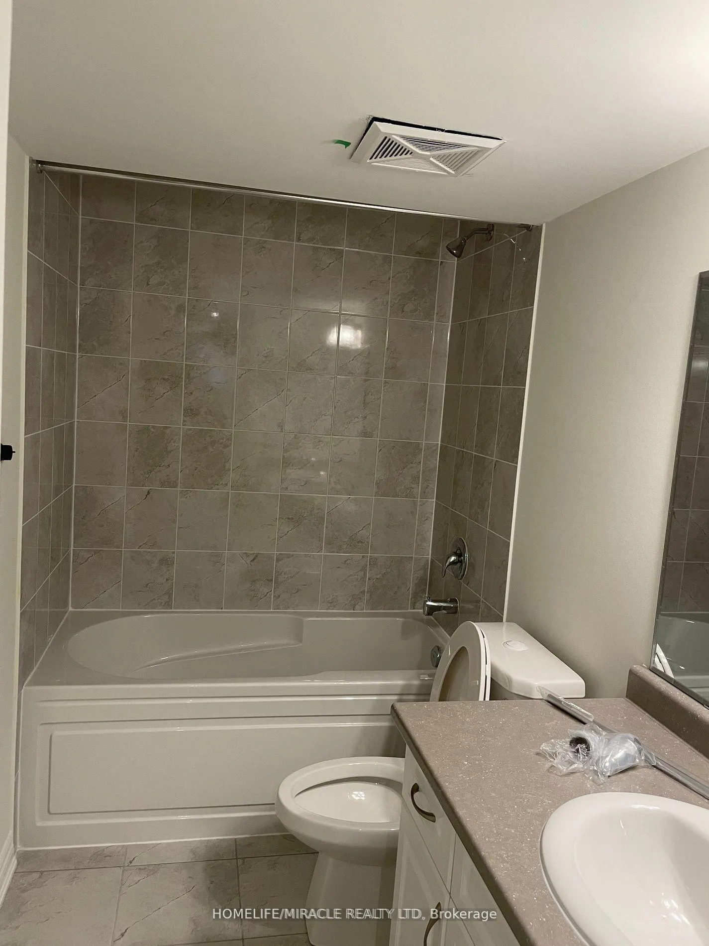 Photo 19 of Unit 607, 1034 Reflection Place, Pickering, Rural Pickering — HOMEH