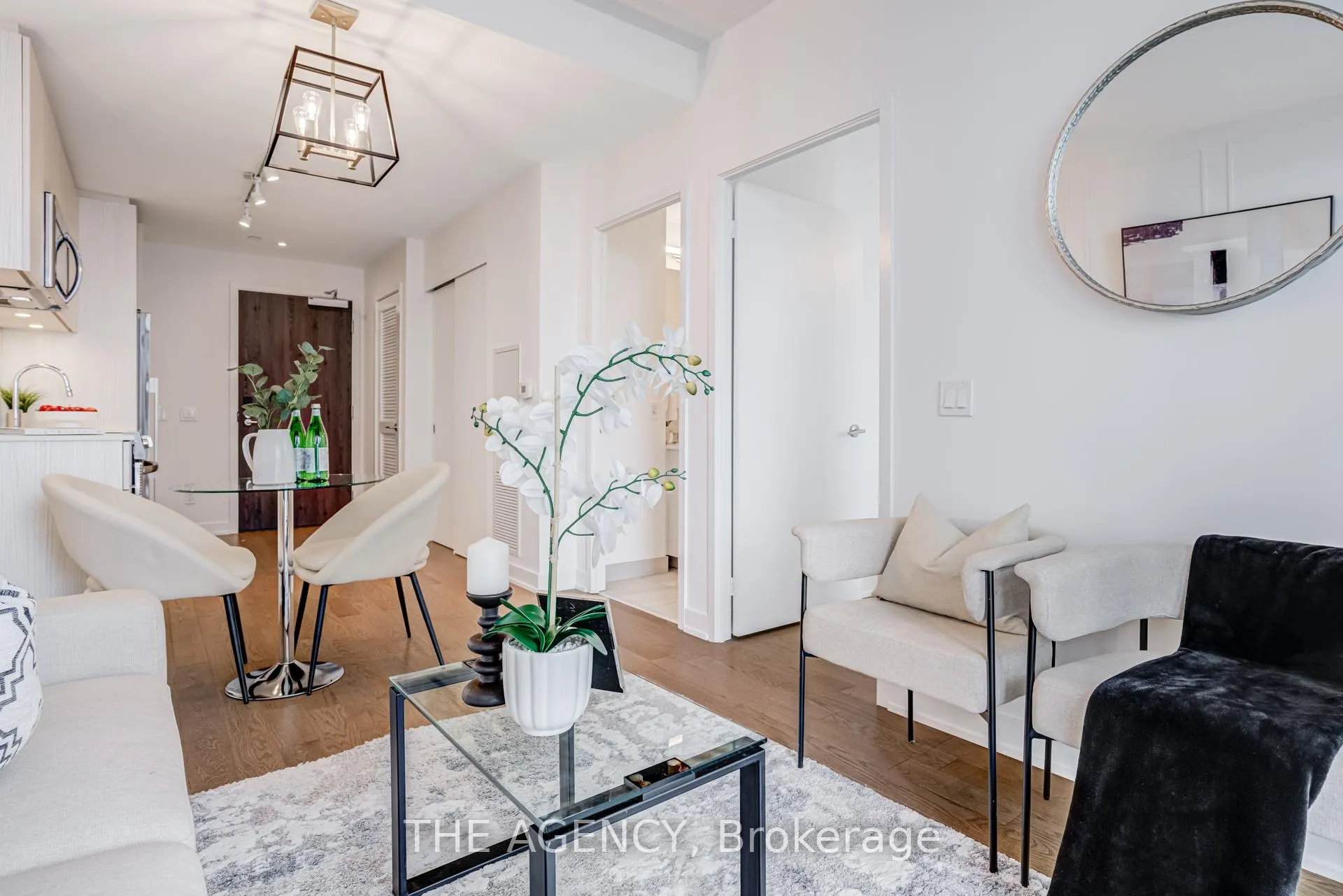 Photo 5 of Unit 2401, 25 Richmond Street E, Toronto, Church-Yonge Corridor — HOMEH