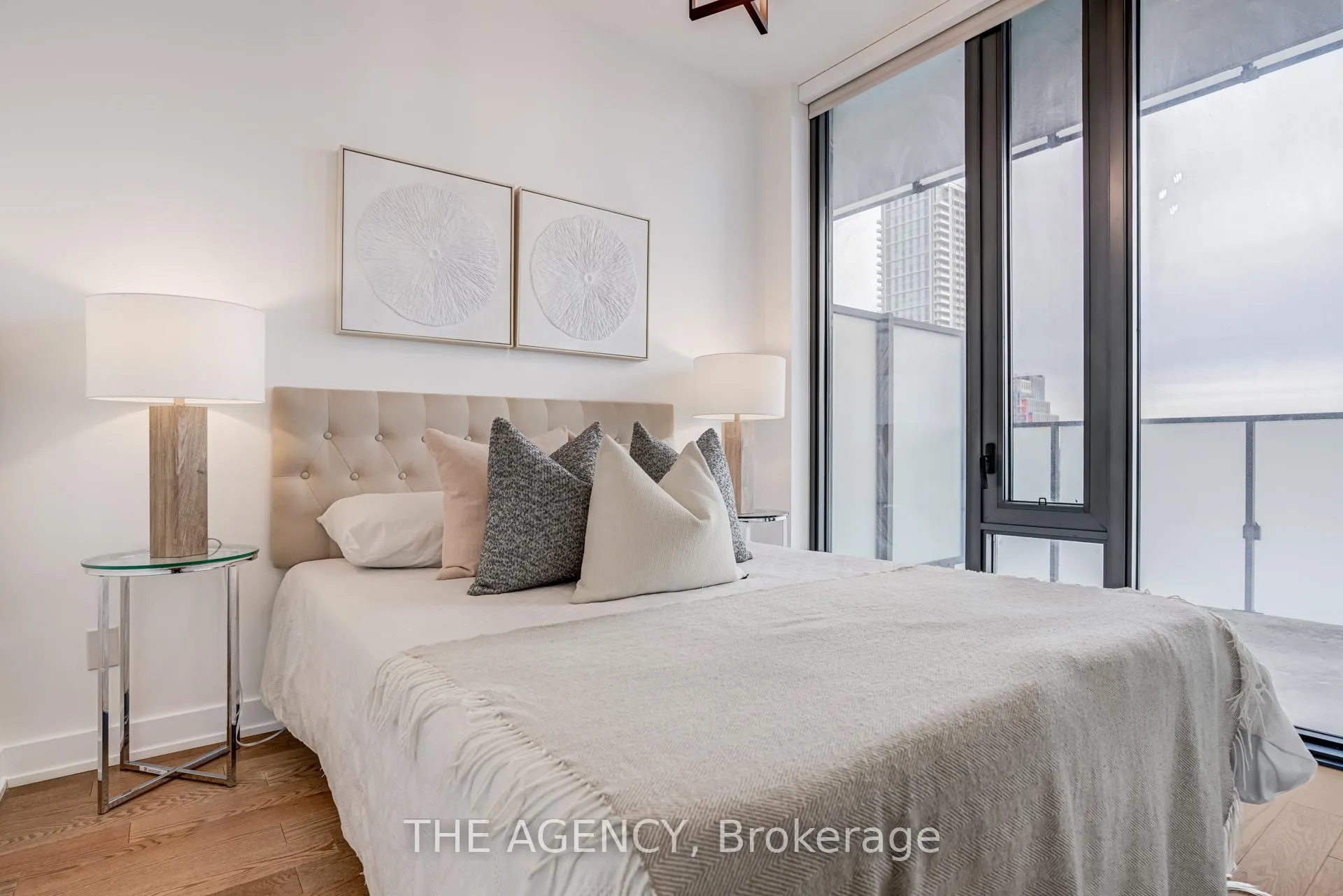 Photo 11 of Unit 2401, 25 Richmond Street E, Toronto, Church-Yonge Corridor — HOMEH