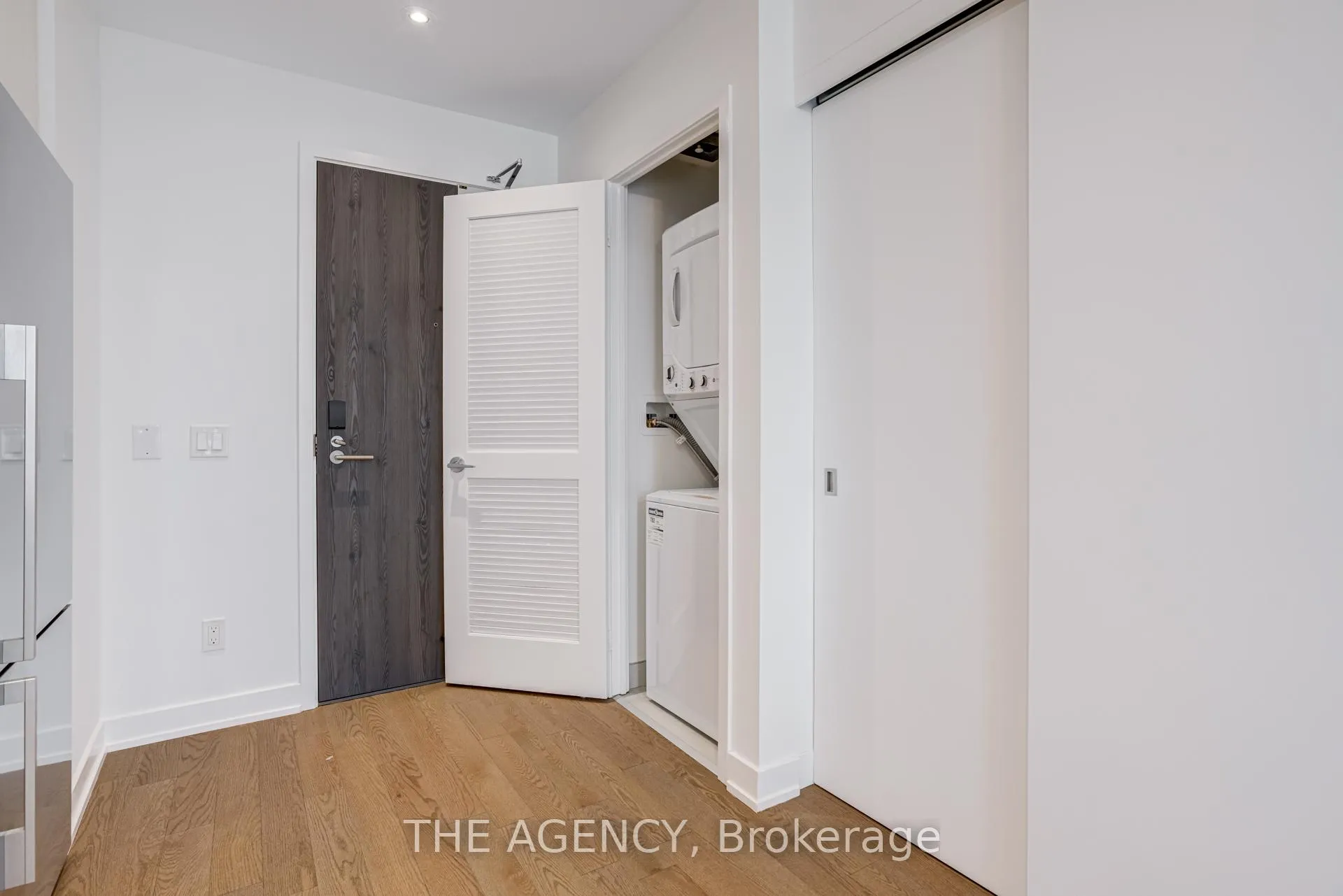 Photo 15 of Unit 2401, 25 Richmond Street E, Toronto, Church-Yonge Corridor — HOMEH