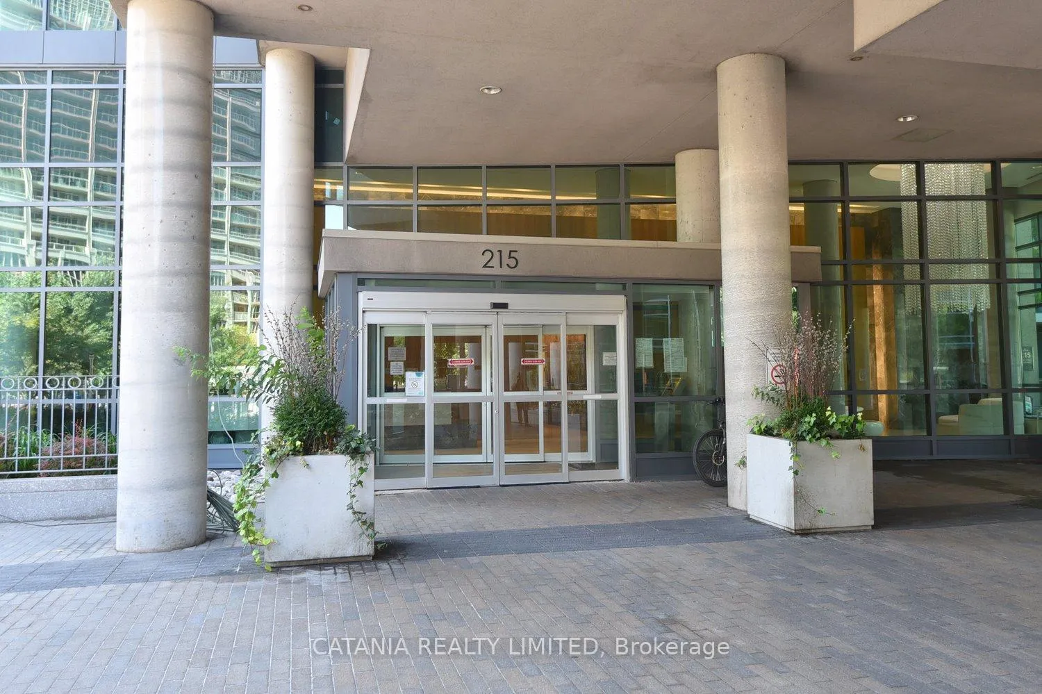 Front of Unit 210, 215 Fort York Boulevard