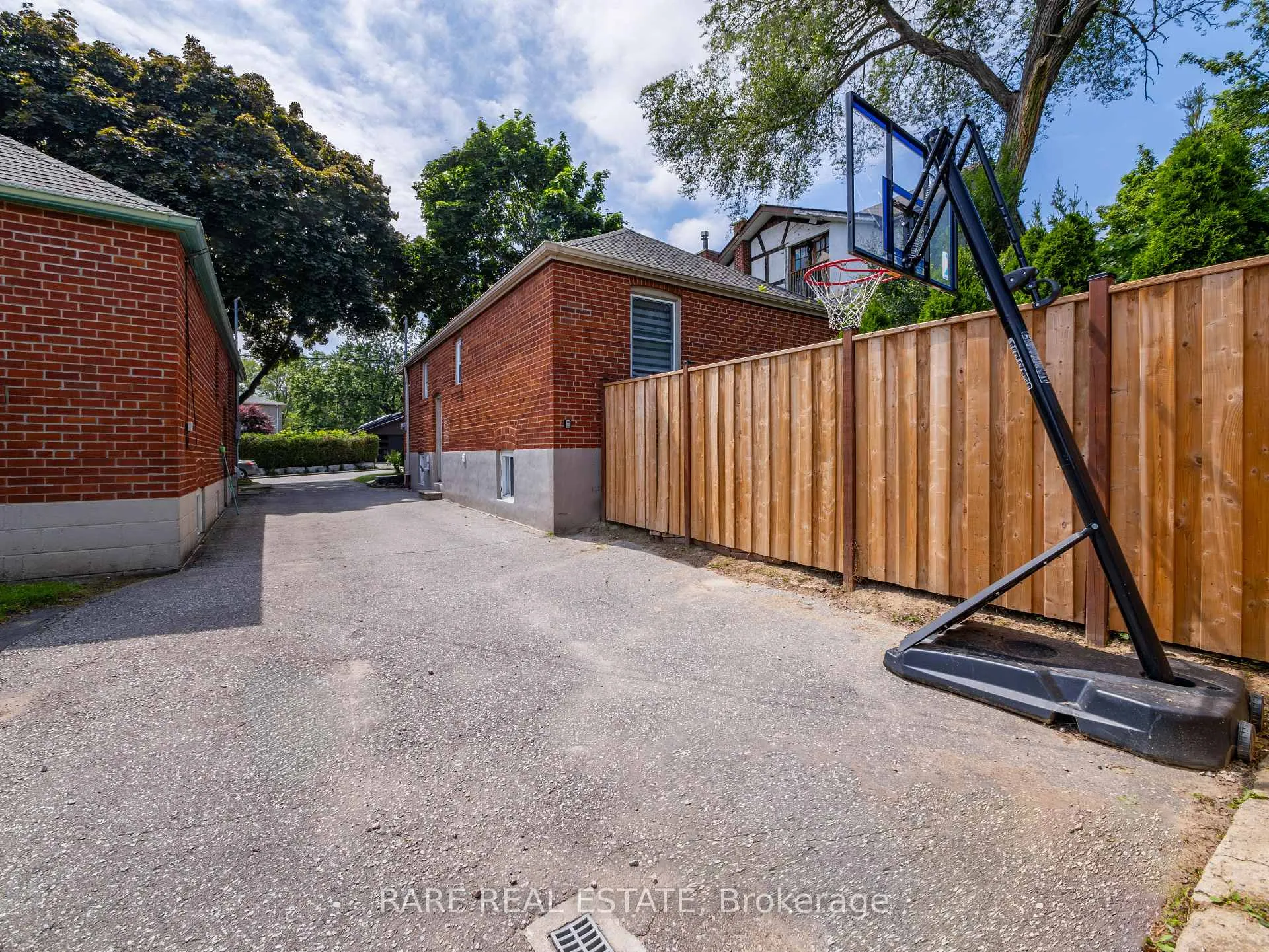 Photo 26 of Unit main, 67 Glenburn Avenue, Toronto, O'Connor-Parkview — HOMEH