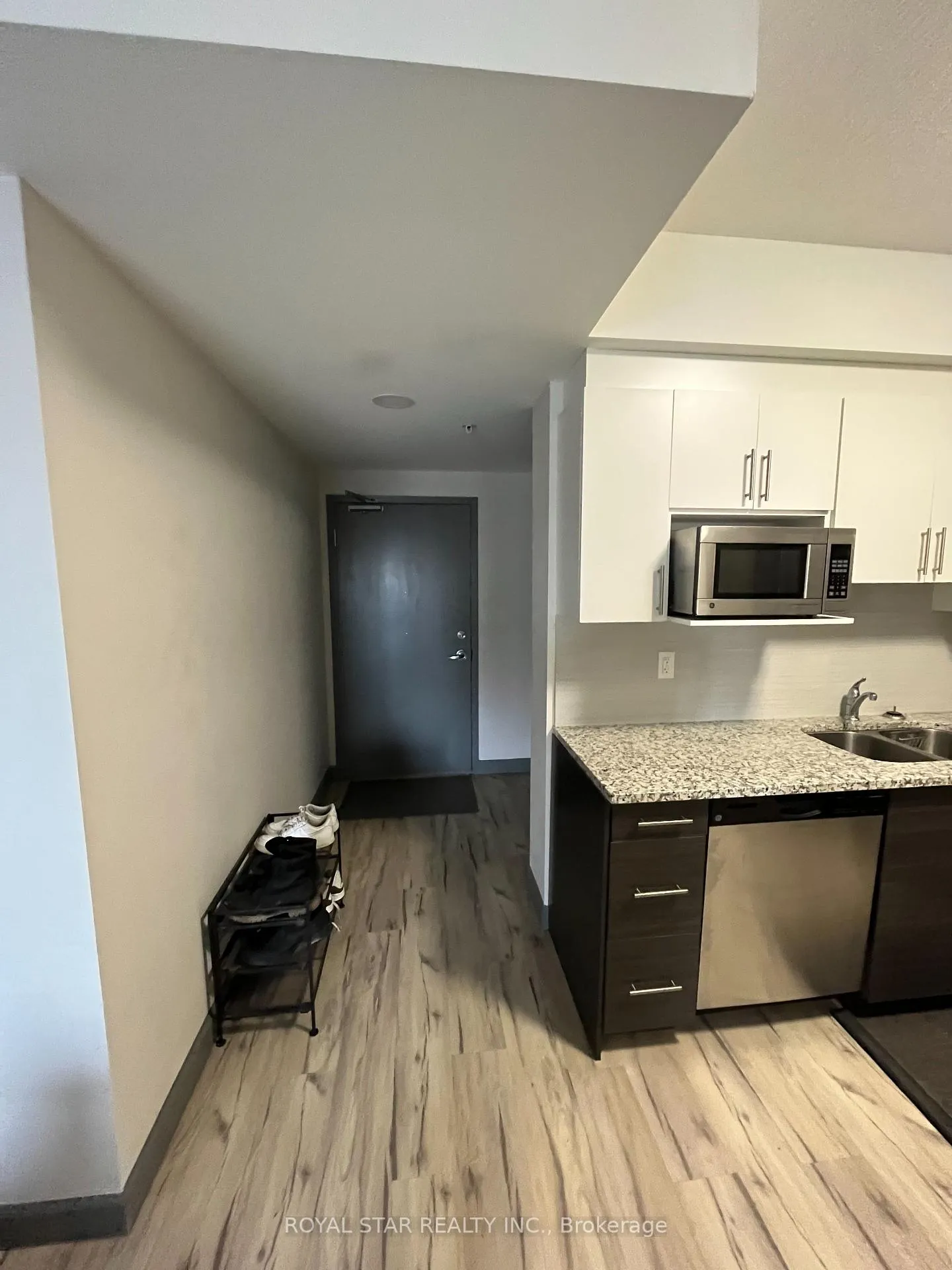 Photo 7 of Unit 2112, 258B Sunview Street, Waterloo, Beechwood/University — HOMEH