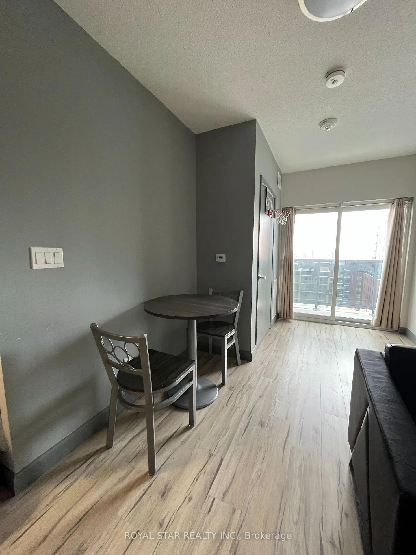 Photo 9 of Unit 2112, 258B Sunview Street, Waterloo, Beechwood/University — HOMEH