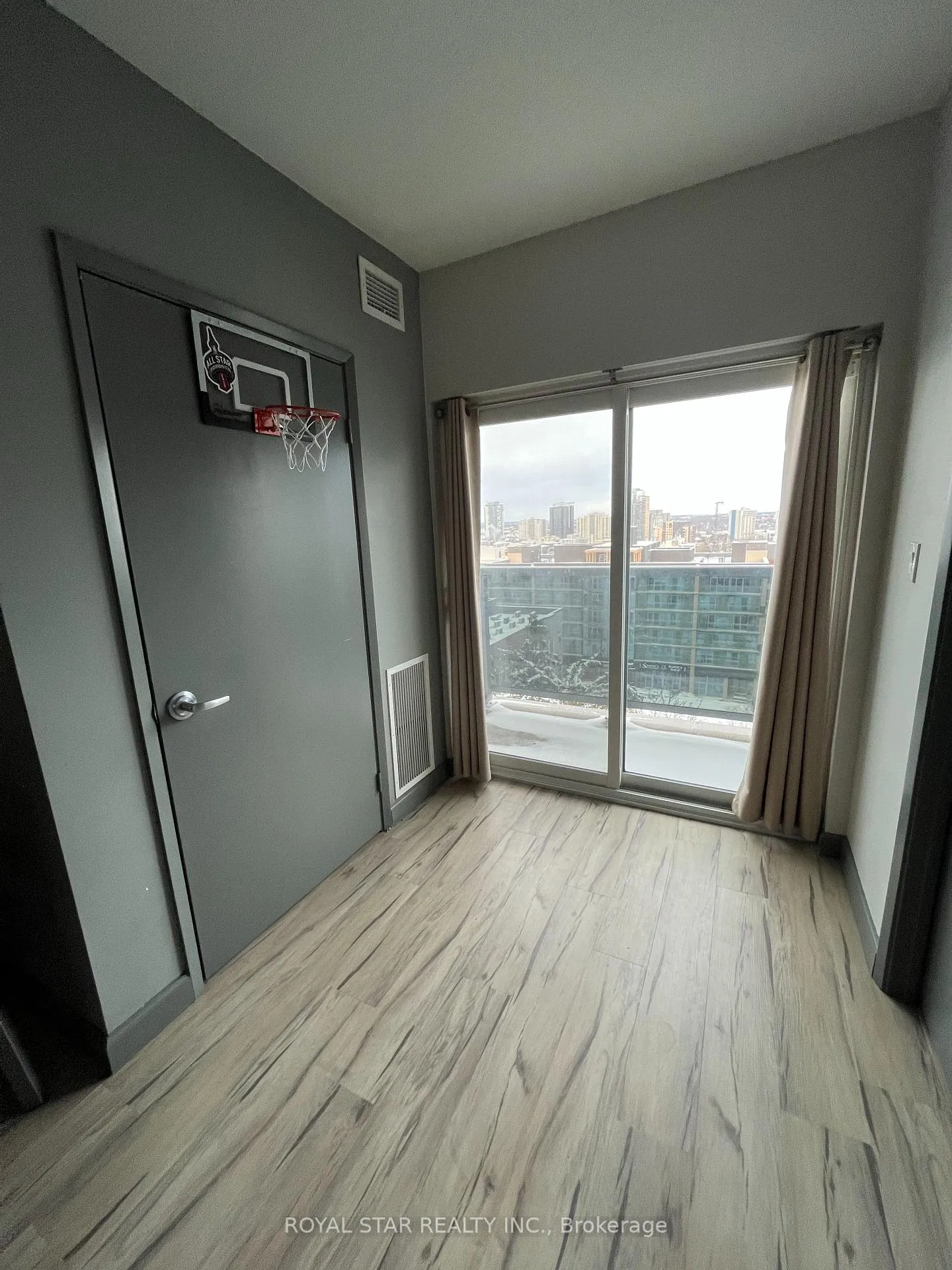 Photo 10 of Unit 2112, 258B Sunview Street, Waterloo, Beechwood/University — HOMEH