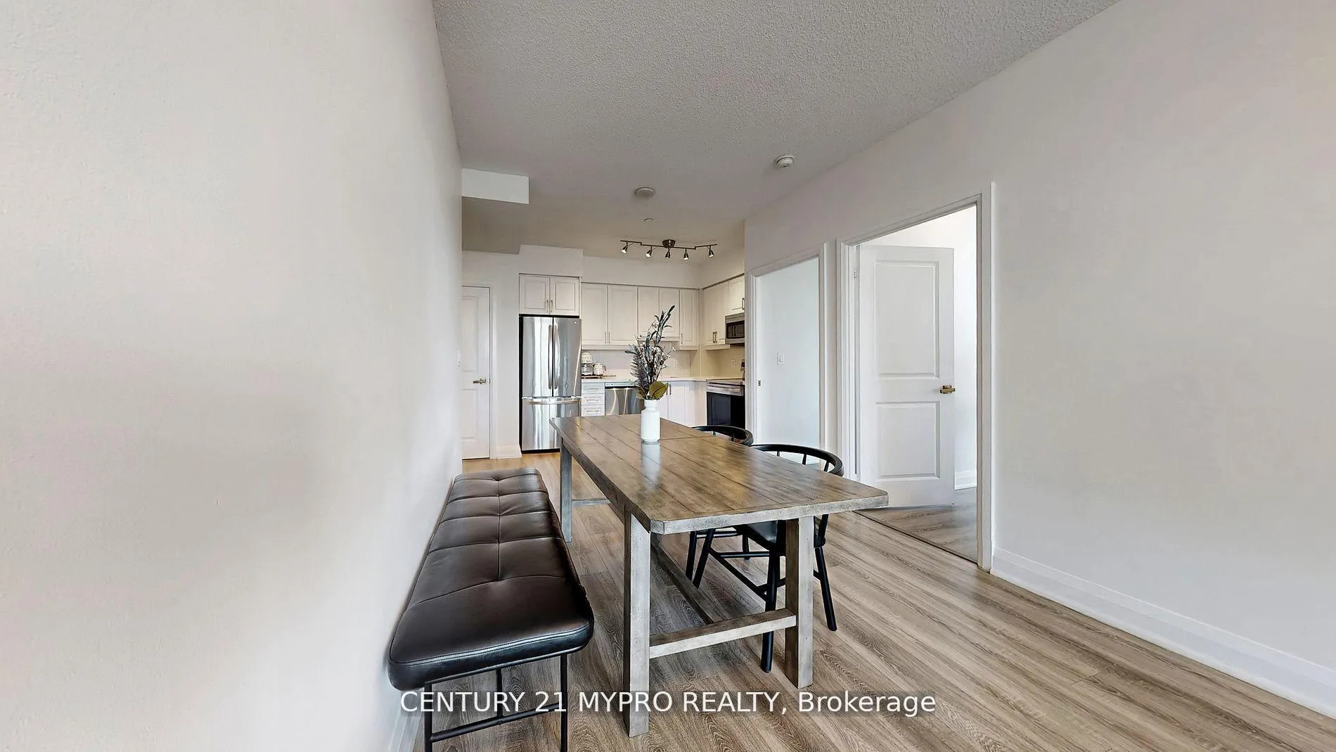 Photo 10 of Unit 2807, 7171 Yonge Street N, Markham, Thornhill — HOMEH