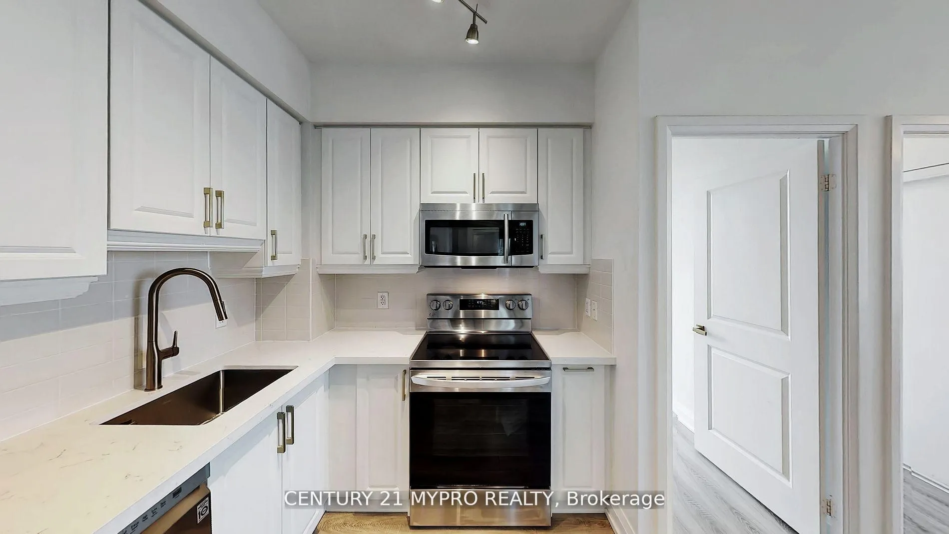 Photo 13 of Unit 2807, 7171 Yonge Street N, Markham, Thornhill — HOMEH