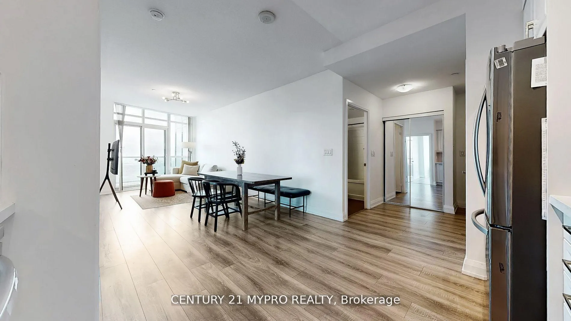 Photo 15 of Unit 2807, 7171 Yonge Street N, Markham, Thornhill — HOMEH