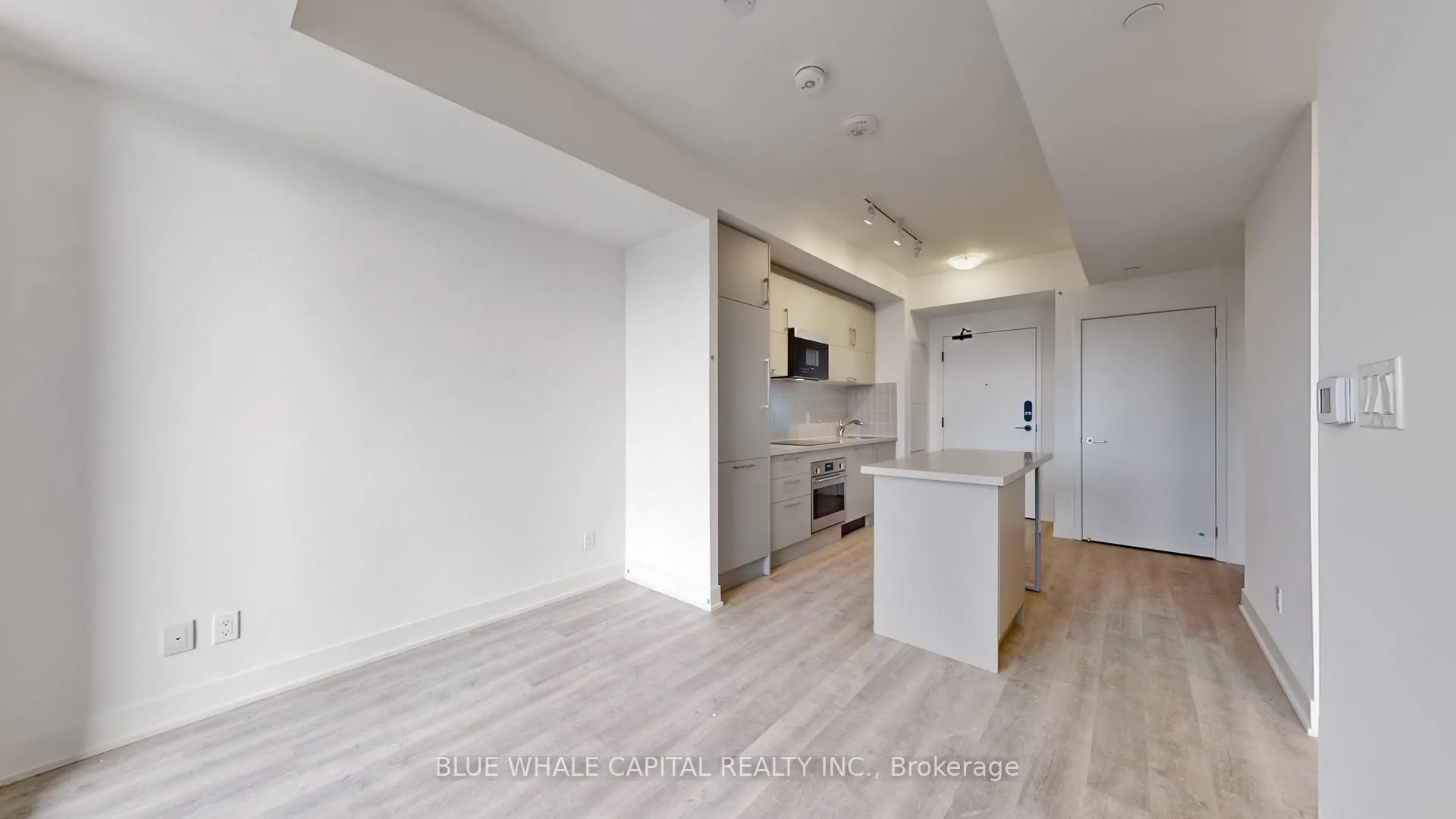 Photo 5 of Unit 1601, 38 Andre De Grasse Street, Markham, Unionville — HOMEH