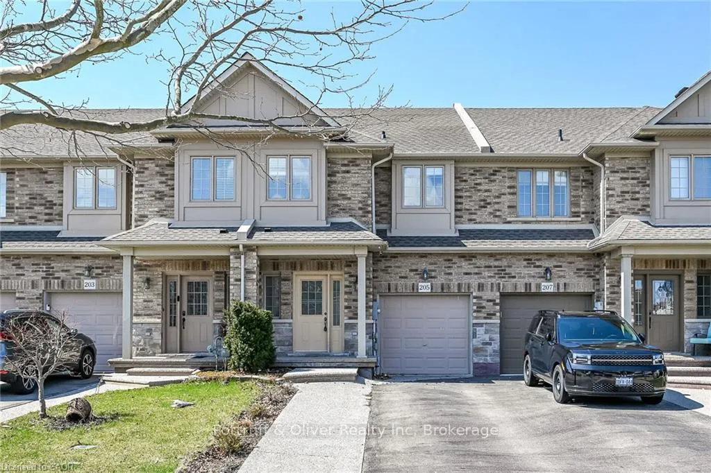 Photo 1 of 205 Tanglewood Drive, Hamilton, Binbrook — HOMEH