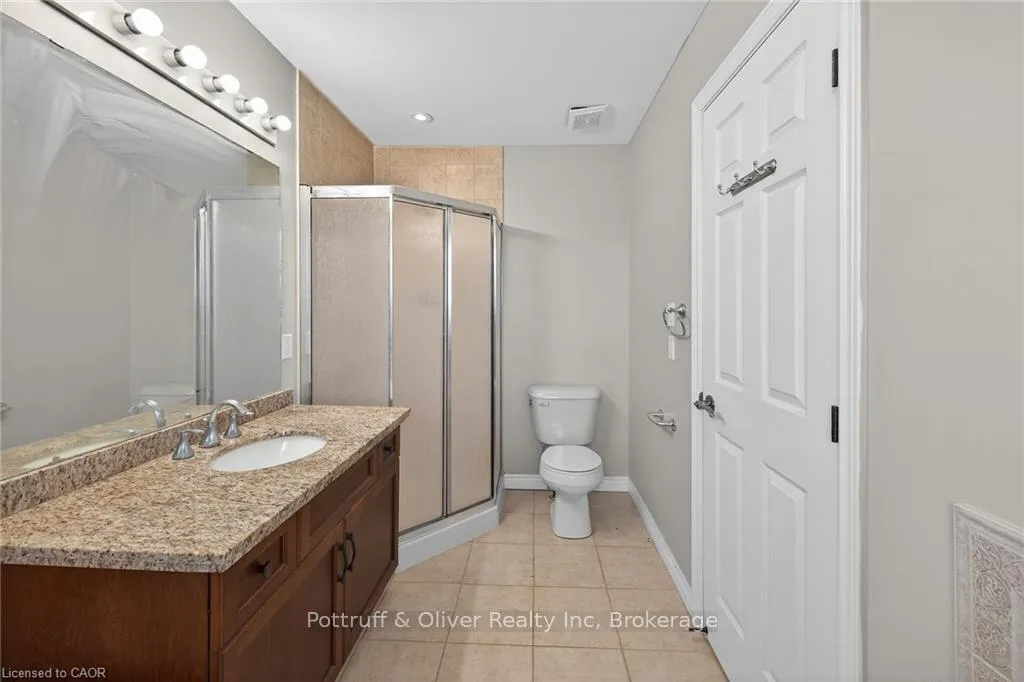 Photo 28 of 205 Tanglewood Drive, Hamilton, Binbrook — HOMEH