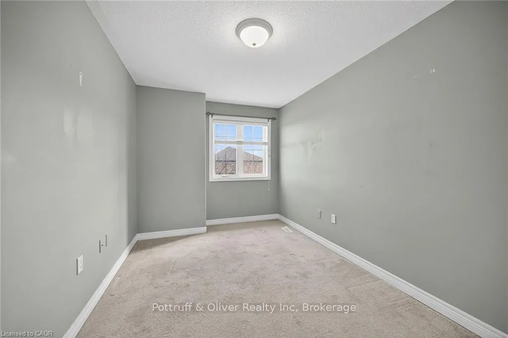 Photo 29 of 205 Tanglewood Drive, Hamilton, Binbrook — HOMEH