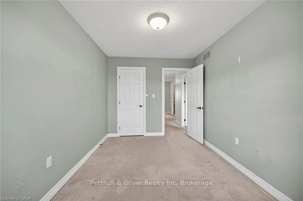 Photo 30 of 205 Tanglewood Drive, Hamilton, Binbrook — HOMEH