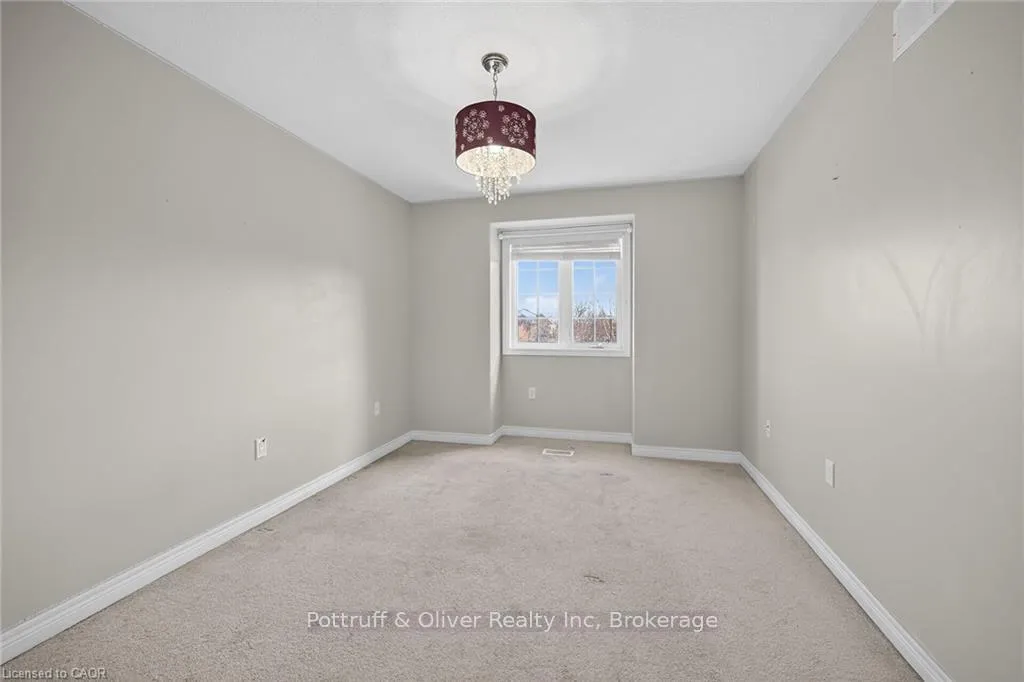 Photo 31 of 205 Tanglewood Drive, Hamilton, Binbrook — HOMEH