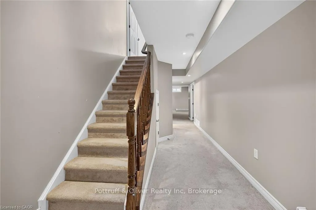 Photo 38 of 205 Tanglewood Drive, Hamilton, Binbrook — HOMEH