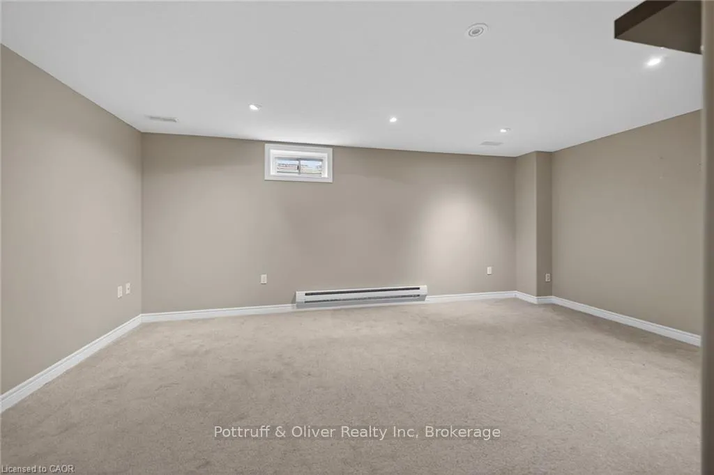 Photo 40 of 205 Tanglewood Drive, Hamilton, Binbrook — HOMEH