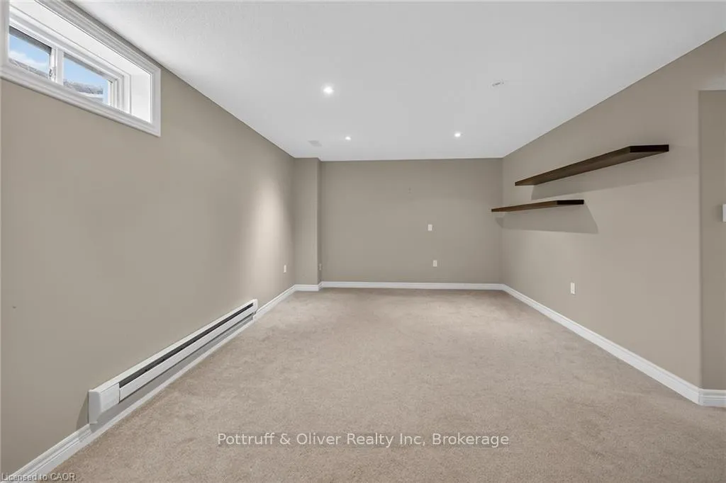 Photo 41 of 205 Tanglewood Drive, Hamilton, Binbrook — HOMEH