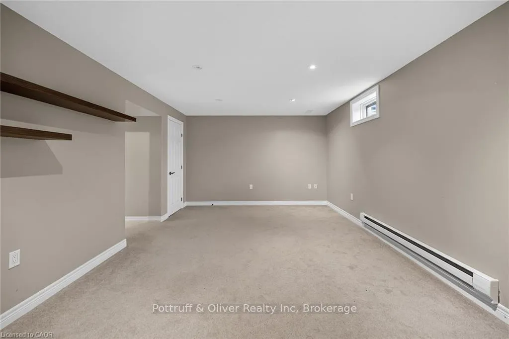 Photo 42 of 205 Tanglewood Drive, Hamilton, Binbrook — HOMEH