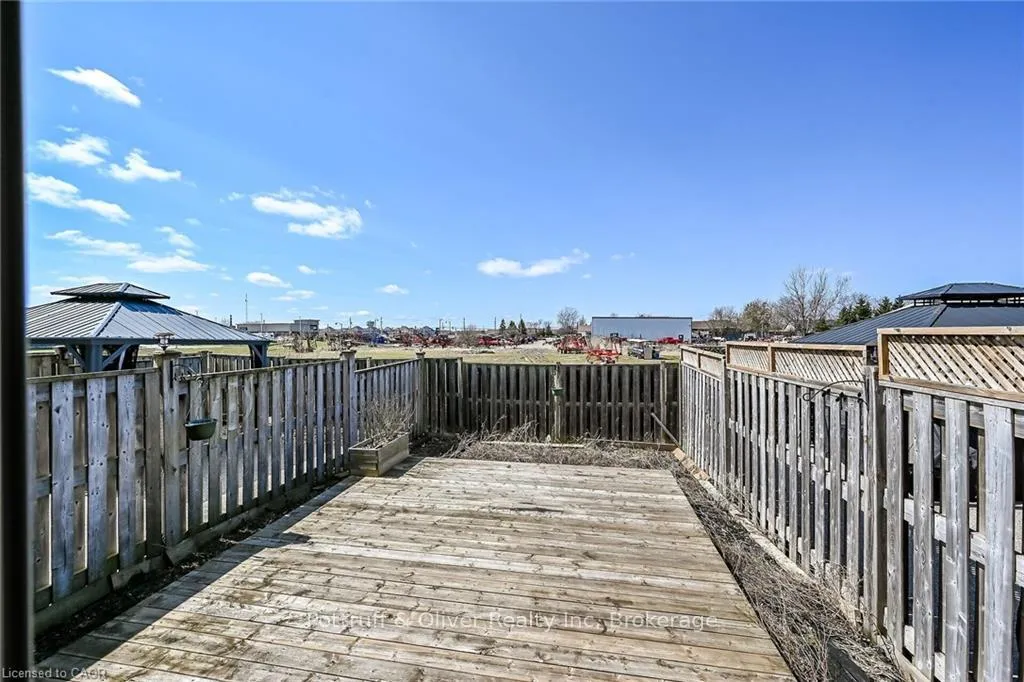 Photo 46 of 205 Tanglewood Drive, Hamilton, Binbrook — HOMEH