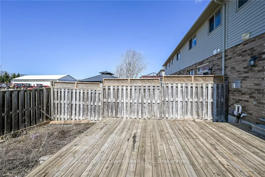 Photo 47 of 205 Tanglewood Drive, Hamilton, Binbrook — HOMEH