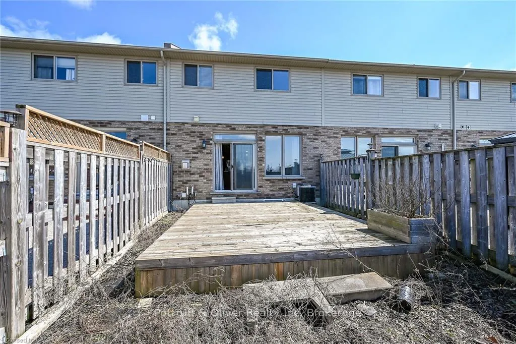 Photo 48 of 205 Tanglewood Drive, Hamilton, Binbrook — HOMEH