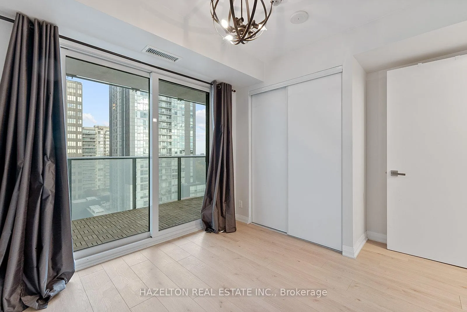 Photo 18 of Unit 1109, 99 Foxbar Road, Toronto, Yonge-St. Clair — HOMEH