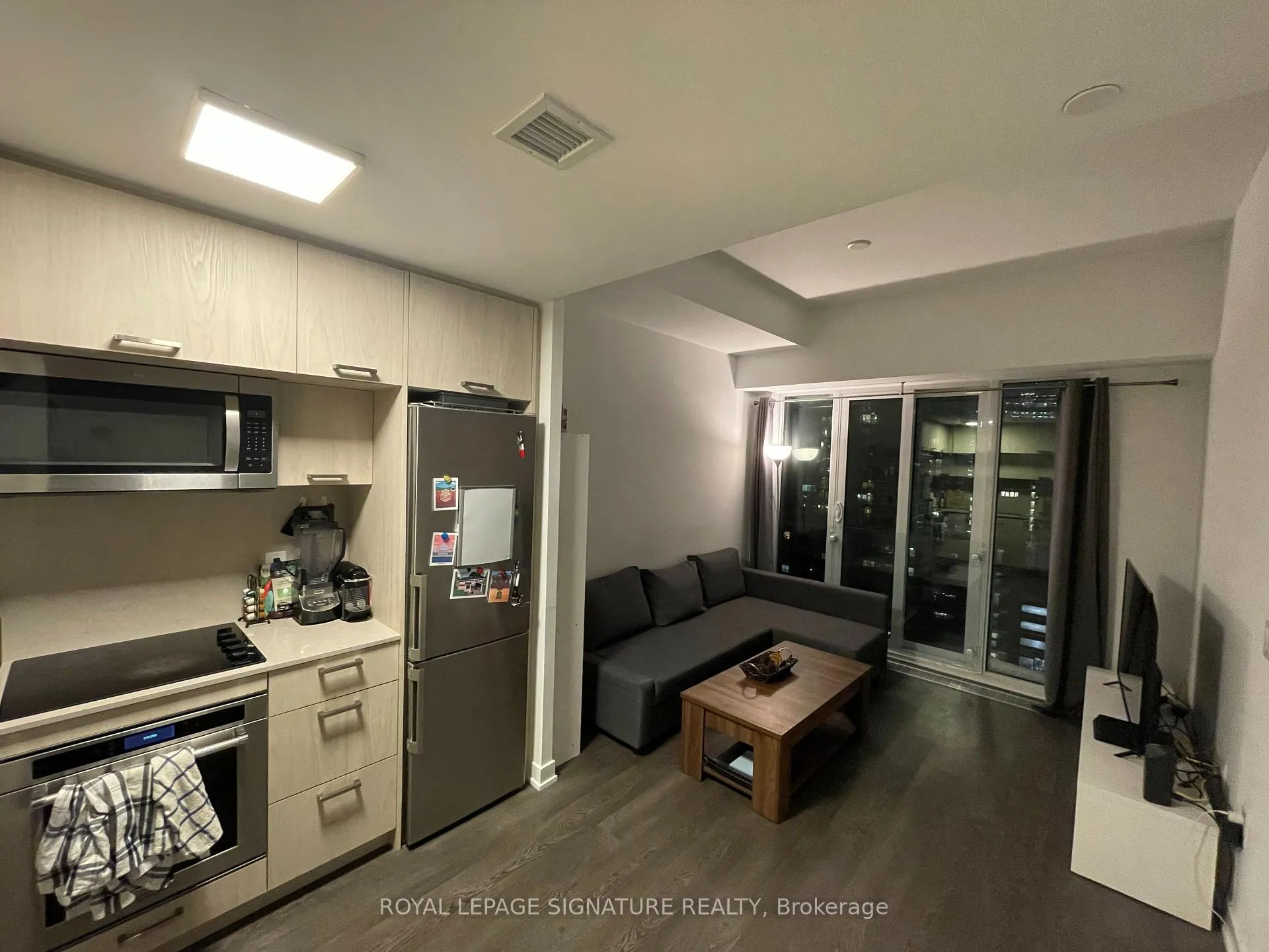 Front of Unit PH11, 50 McCaul Street