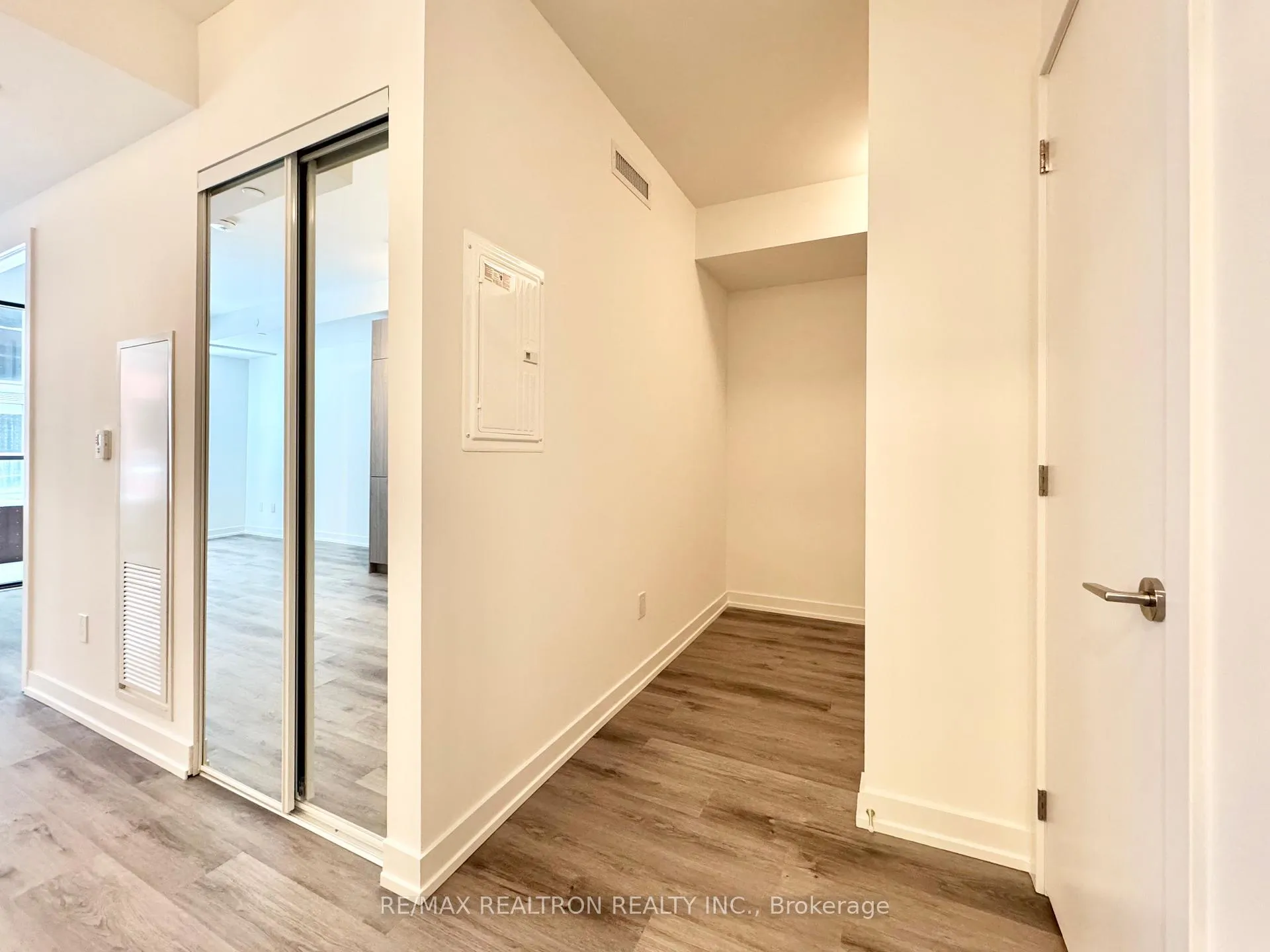 Photo 6 of Unit 339, 28 Eastern Avenue, Toronto, Moss Park — HOMEH
