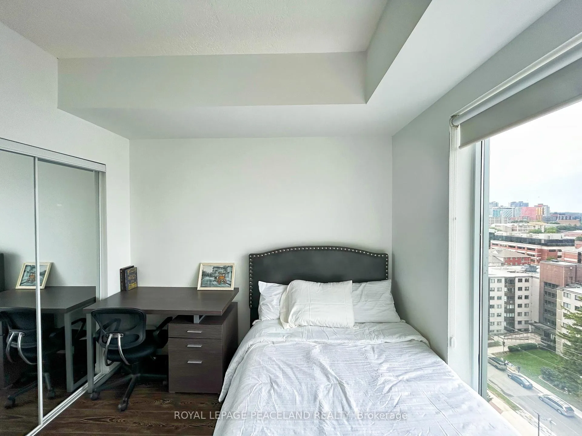 Photo 3 of Unit 1504, 158 king Street N, Waterloo — HOMEH