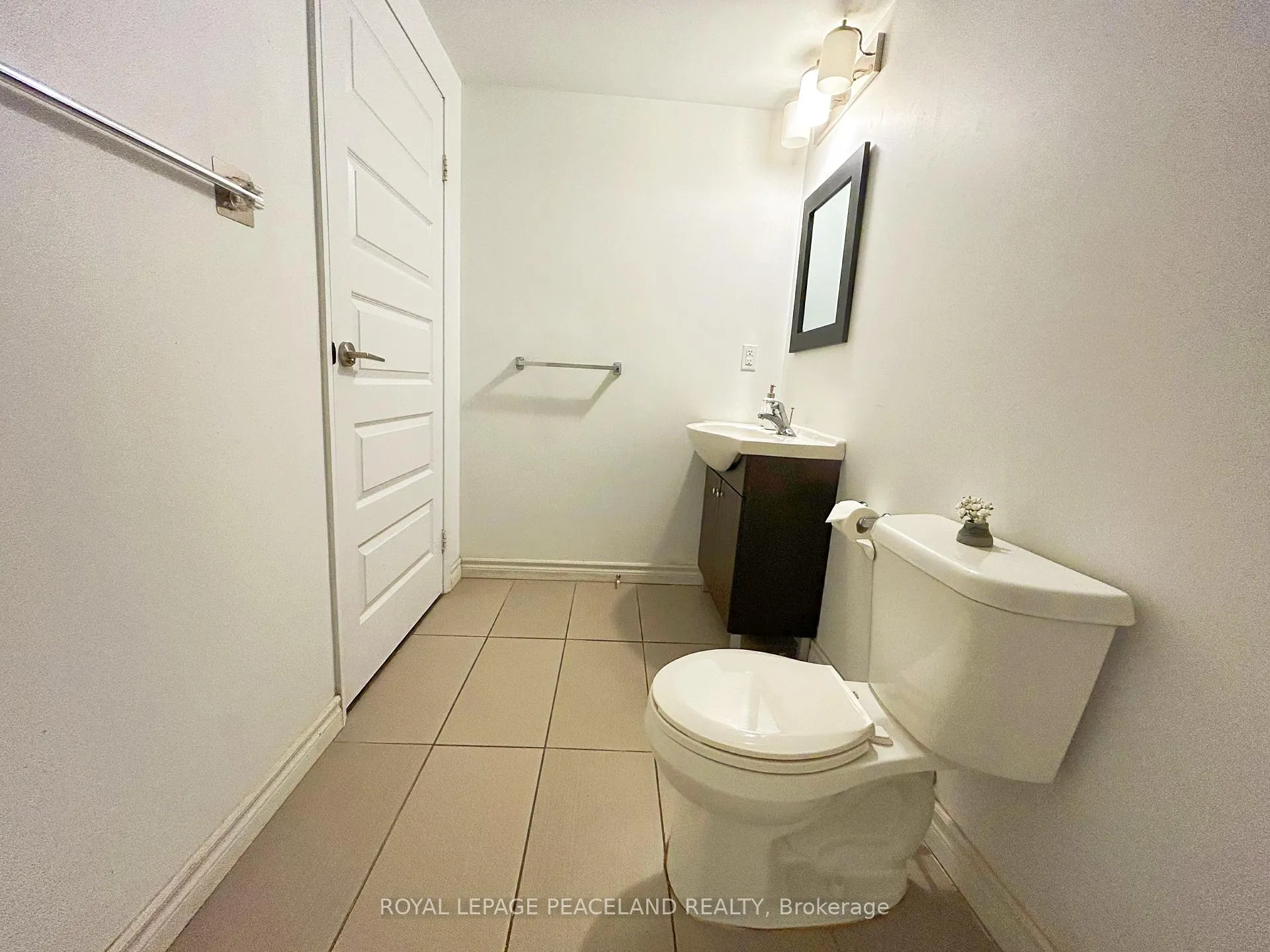Photo 11 of Unit 1504, 158 king Street N, Waterloo — HOMEH